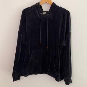 Green Tea velvet hooded sweatshirt size XXL. Kangaroo picker. Like new.